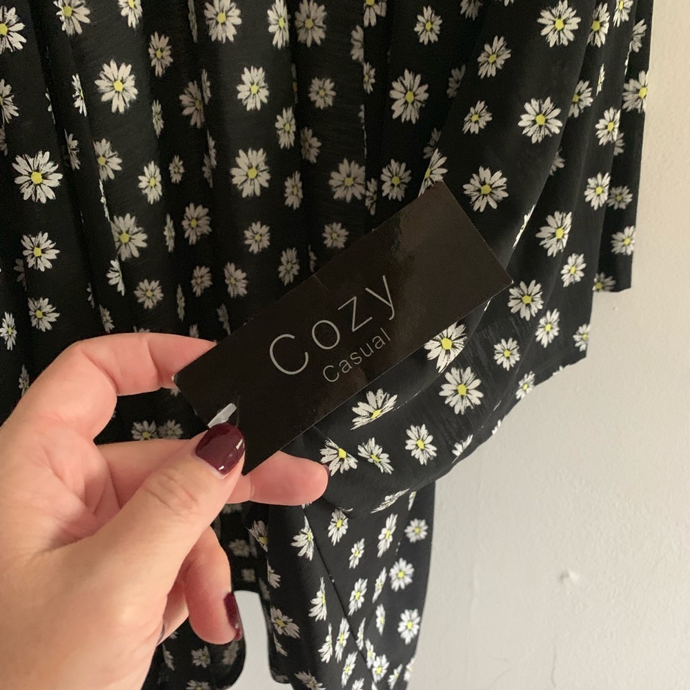 Cute little daisy print kimono